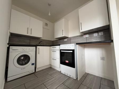 1 bedroom Ground floor maisonette to let in Chinook, Highwoods, Colchester, CO4