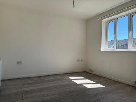 1 bedroom Ground floor maisonette to let in Chinook, Highwoods, Colchester, CO4