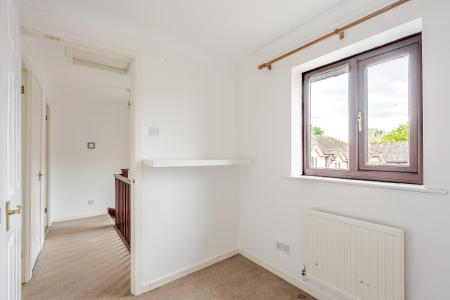2 bedroom Semi-detached house for sale in Chiltern Close, North Station, Colchester, CO1