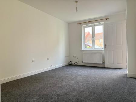 2 bedroom Detached house to let in Kirk Way, Colchester, CO4