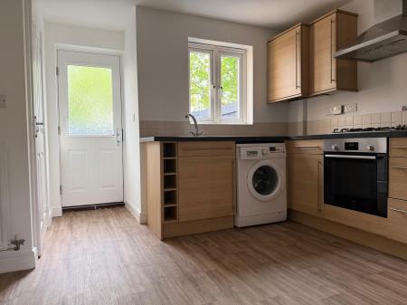 2 bedroom Detached house to let in Kirk Way, Colchester, CO4