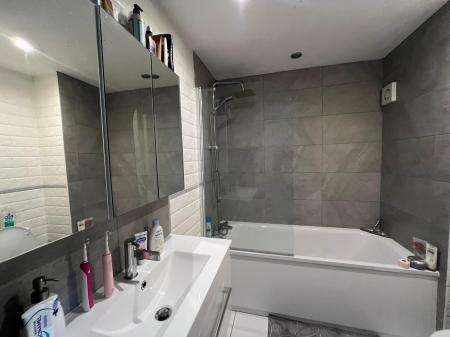 2 bedroom Flat to let in Victoria Chase, Colchester, CO1