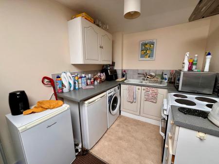 1 bedroom Maisonette to let in Manor Parade, Brightlingsea, CO7