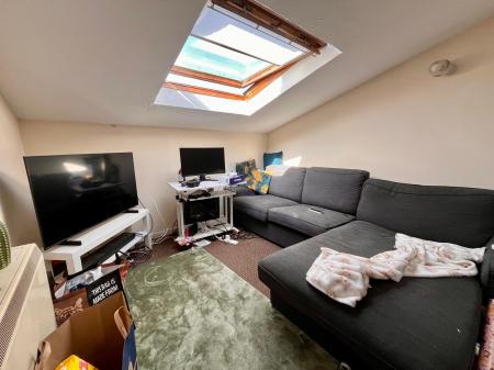1 bedroom Maisonette to let in Manor Parade, Brightlingsea, CO7
