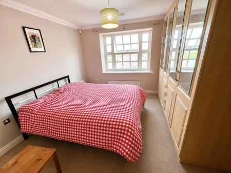 2 bedroom Flat to let in Henry Laver Court, Colchester, CO3