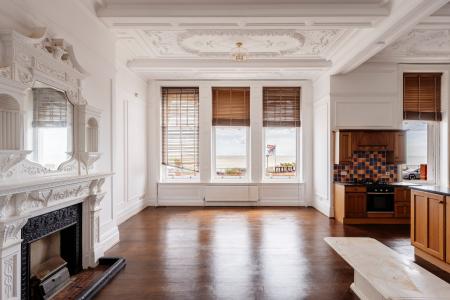 2 bedroom Flat for sale in 73 Marine Parade East, Clacton On Sea, CO15