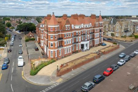 73 Marine Parade East, Clacton On Sea, CO15