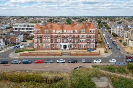 2 bedroom Flat for sale in 73 Marine Parade East, Clacton On Sea, CO15