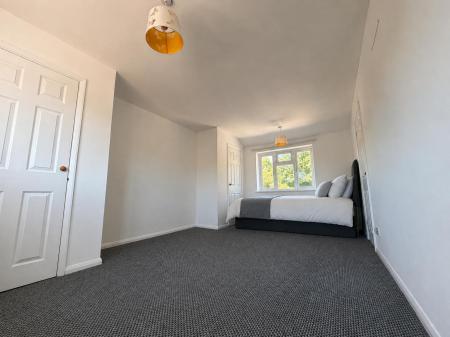 2 bedroom Terraced House to let in Elmwood Avenue, Colchester, CO2