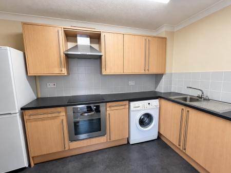 1 bedroom Flat to let in Friday Wood Green, Colchester, CO2