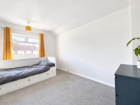 3 bedroom Semi-detached house to let in Hubert Road, Colchester, CO3