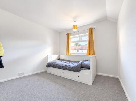3 bedroom Semi-detached house to let in Hubert Road, Colchester, CO3