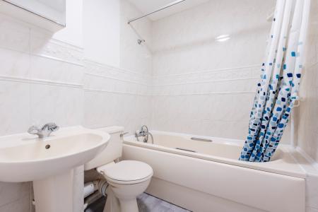 1 bedroom Flat for sale in Haddon Park, Hythe, Colchester, CO1