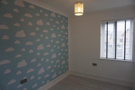 4 bedroom Semi-detached house to let in Epping Road, Little Stanion, NN18