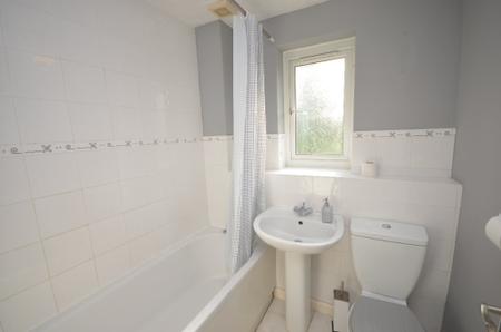 2 bedroom Terraced House to let in Inwood Close, Oakley Vale, Corby, NN18