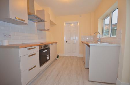 3 bedroom Terraced House for sale in Bath Road, Kettering, NN16