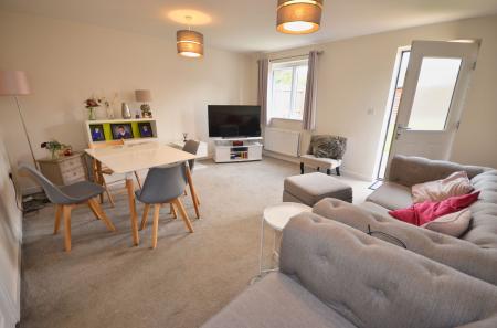 2 bedroom Terraced House for sale in Bertone Road, Barton Seagrave, NN15