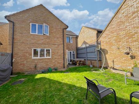 4 bedroom Detached house for sale in Chepstow Road, Oakley Vale, Corby, NN18