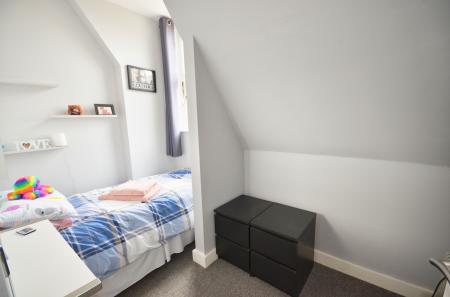 2 bedroom Flat for sale in Cobden Street, Kettering, NN16