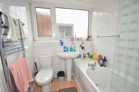 2 bedroom Flat for sale in Comrie Close, Coventry, CV2