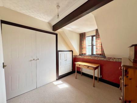 4 bedroom Detached house for sale in Dibbin Close, Weldon, NN17