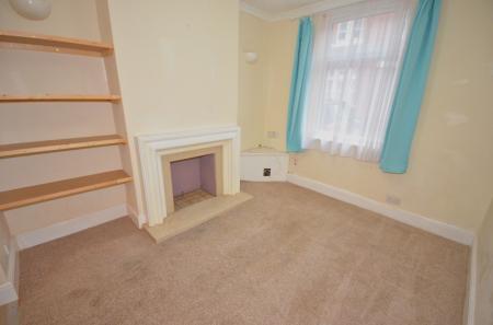 3 bedroom Terraced House for sale in Duke Street, Kettering, NN16