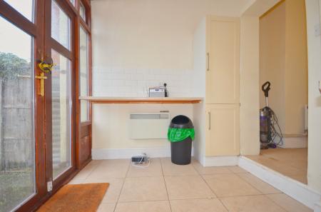 3 bedroom Terraced House for sale in Duke Street, Kettering, NN16