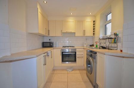 3 bedroom Terraced House for sale in Duke Street, Kettering, NN16
