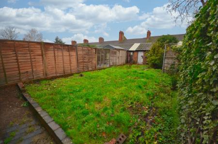 3 bedroom Terraced House for sale in Duke Street, Kettering, NN16