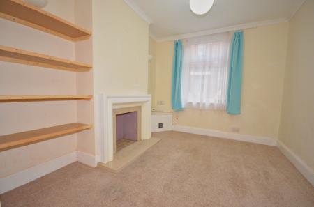 3 bedroom Terraced House for sale in Duke Street, Kettering, NN16