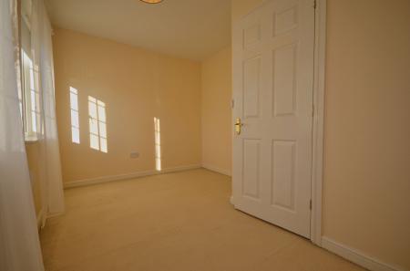 2 bedroom Terraced House for sale in Gainage Close, Corby, NN18