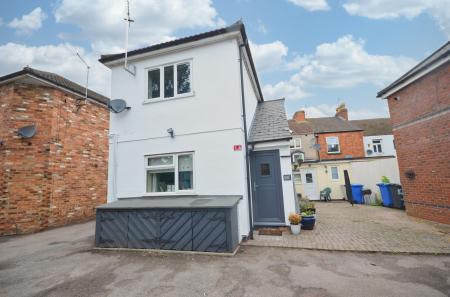 1 bedroom Flat for sale in Havelock Street, Kettering, NN16