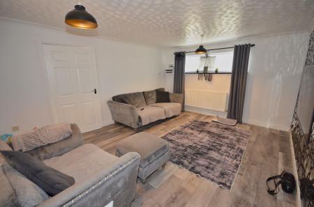 3 bedroom Terraced House for sale in Highbrook, Corby, NN18