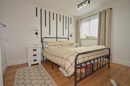 3 bedroom Terraced House for sale in Highbrook, Corby, NN18