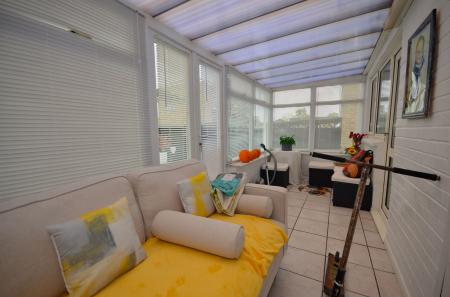 3 bedroom Terraced House for sale in Highbrook, Corby, NN18