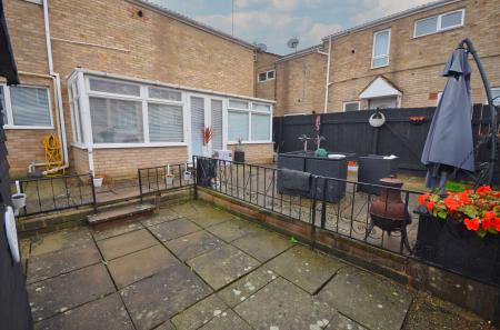 3 bedroom Terraced House for sale in Highbrook, Corby, NN18