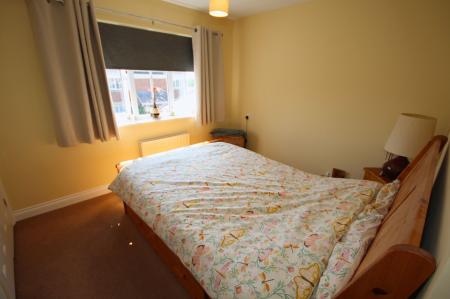 4 bedroom Detached house for sale in Ironwood Avenue, Desborough, NN14