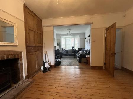 2 bedroom Terraced House for sale in Kingsley Avenue, Kettering, NN16