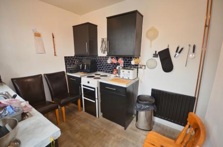 2 bedroom End of terrace house for sale in Lindsay Street, Kettering, NN16