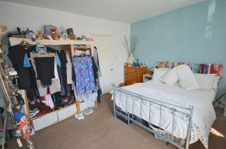 2 bedroom Terraced House for sale in Lindsay Street, Kettering, NN16