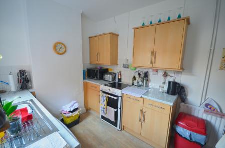 2 bedroom Terraced House for sale in Lindsay Street, Kettering, NN16