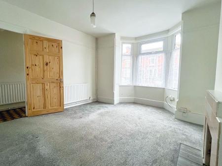 3 bedroom Terraced House for sale in Mill Road, Kettering, NN16