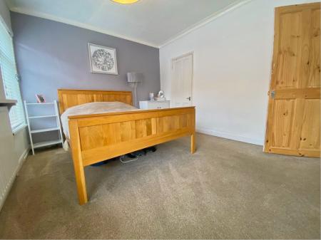 2 bedroom Terraced House for sale in Princes Street, Kettering, NN16
