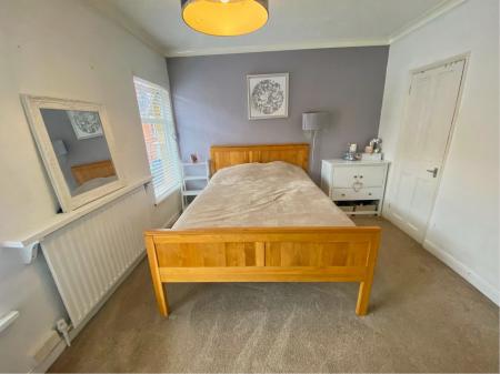 2 bedroom Terraced House for sale in Princes Street, Kettering, NN16