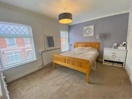 2 bedroom Terraced House for sale in Princes Street, Kettering, NN16