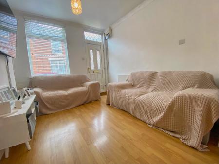 2 bedroom Terraced House for sale in Princes Street, Kettering, NN16
