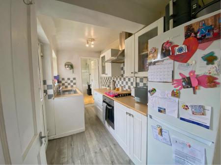 2 bedroom Terraced House for sale in Princes Street, Kettering, NN16