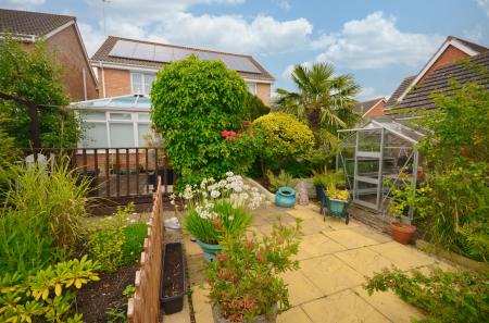 4 bedroom Detached house for sale in Powys Close, Oakley Vale, Corby, NN18