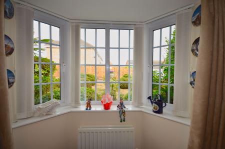 4 bedroom Detached house for sale in Powys Close, Oakley Vale, Corby, NN18