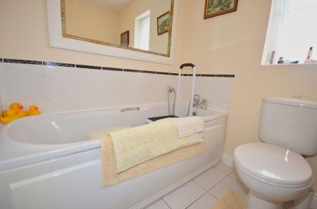 4 bedroom Detached house for sale in Powys Close, Oakley Vale, Corby, NN18